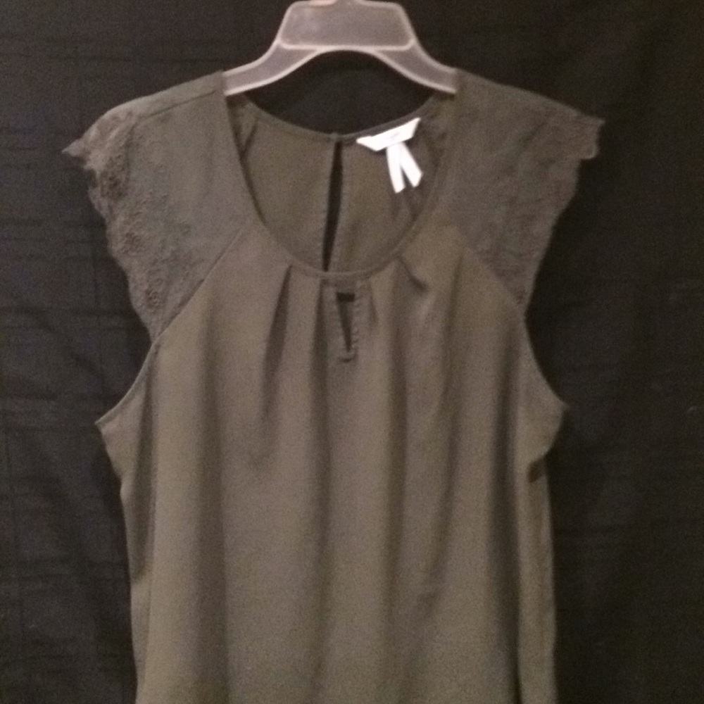 Candie’s blouse